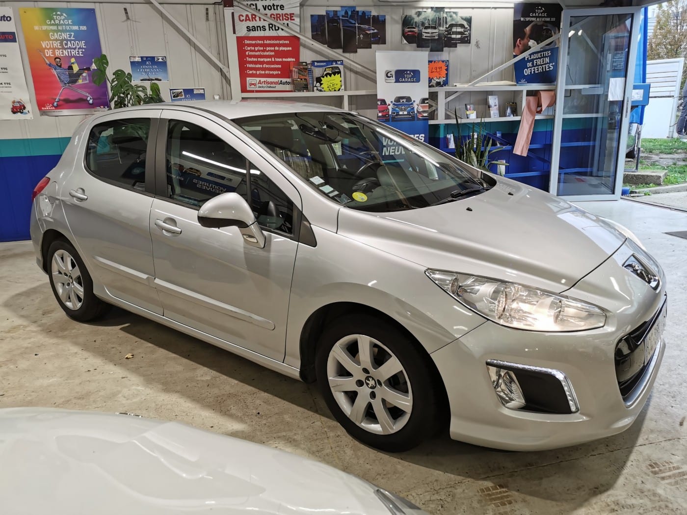 Peugeot 308 1.6 e hdi 112 ch active BMP6 83563kms 2012